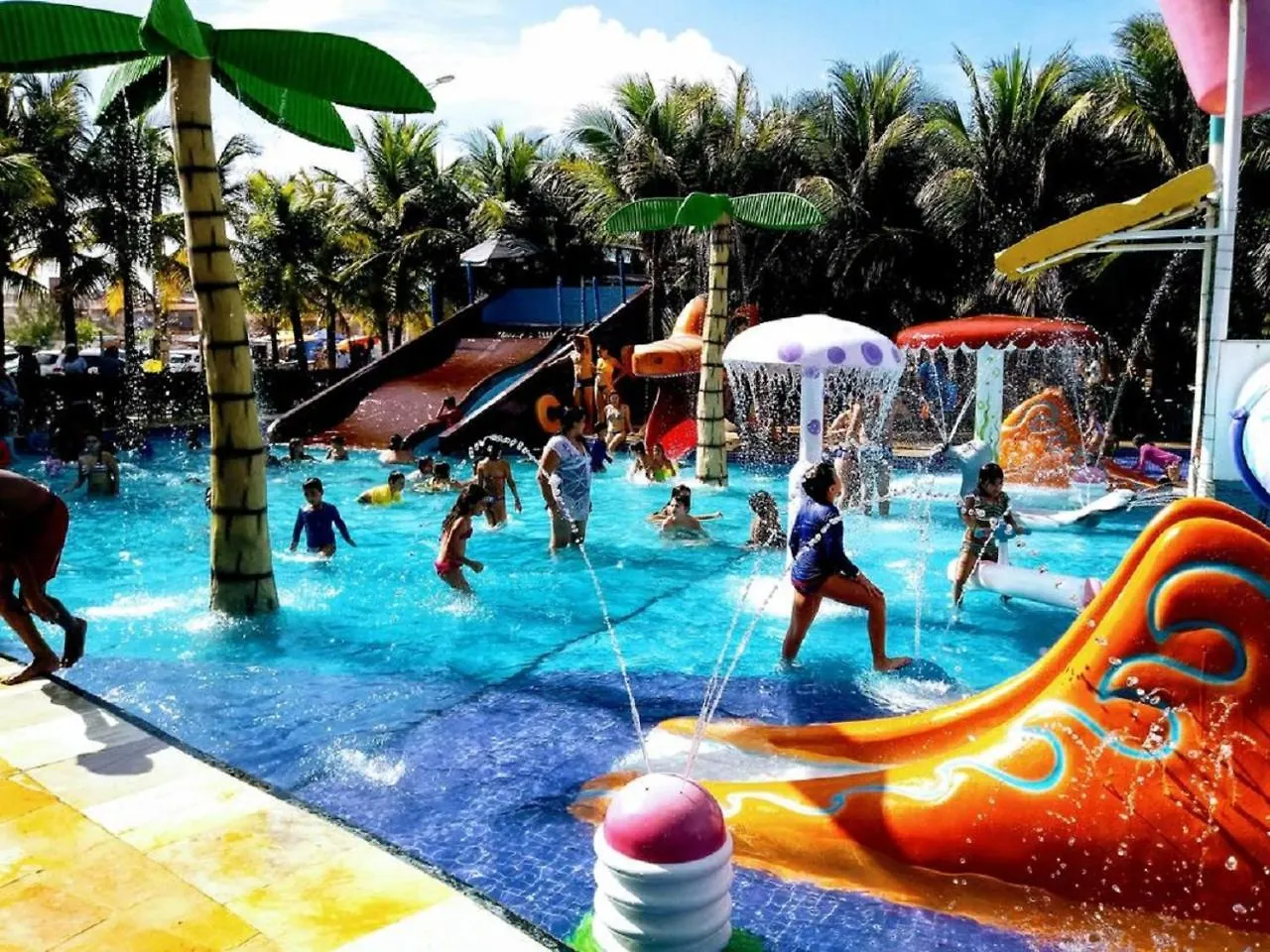 Aps Na Praia Do Futuro Lazer E Piscina 2 Quartos, Van Cartier Fortaleza