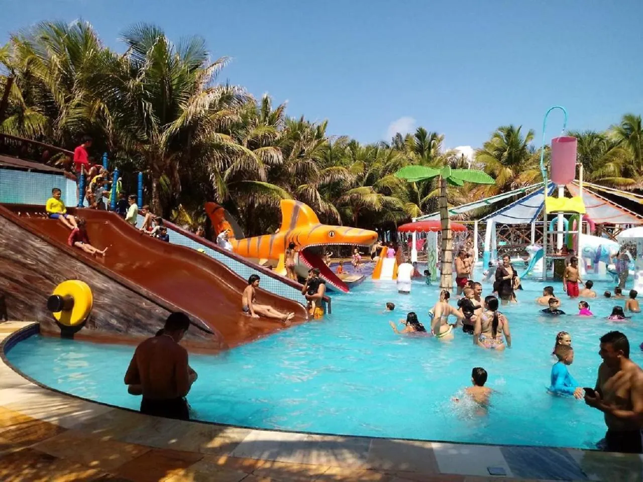 Aps Na Praia Do Futuro Lazer E Piscina 2 Quartos, Van Cartier Fortaleza  Apartment Fortaleza (Ceara)